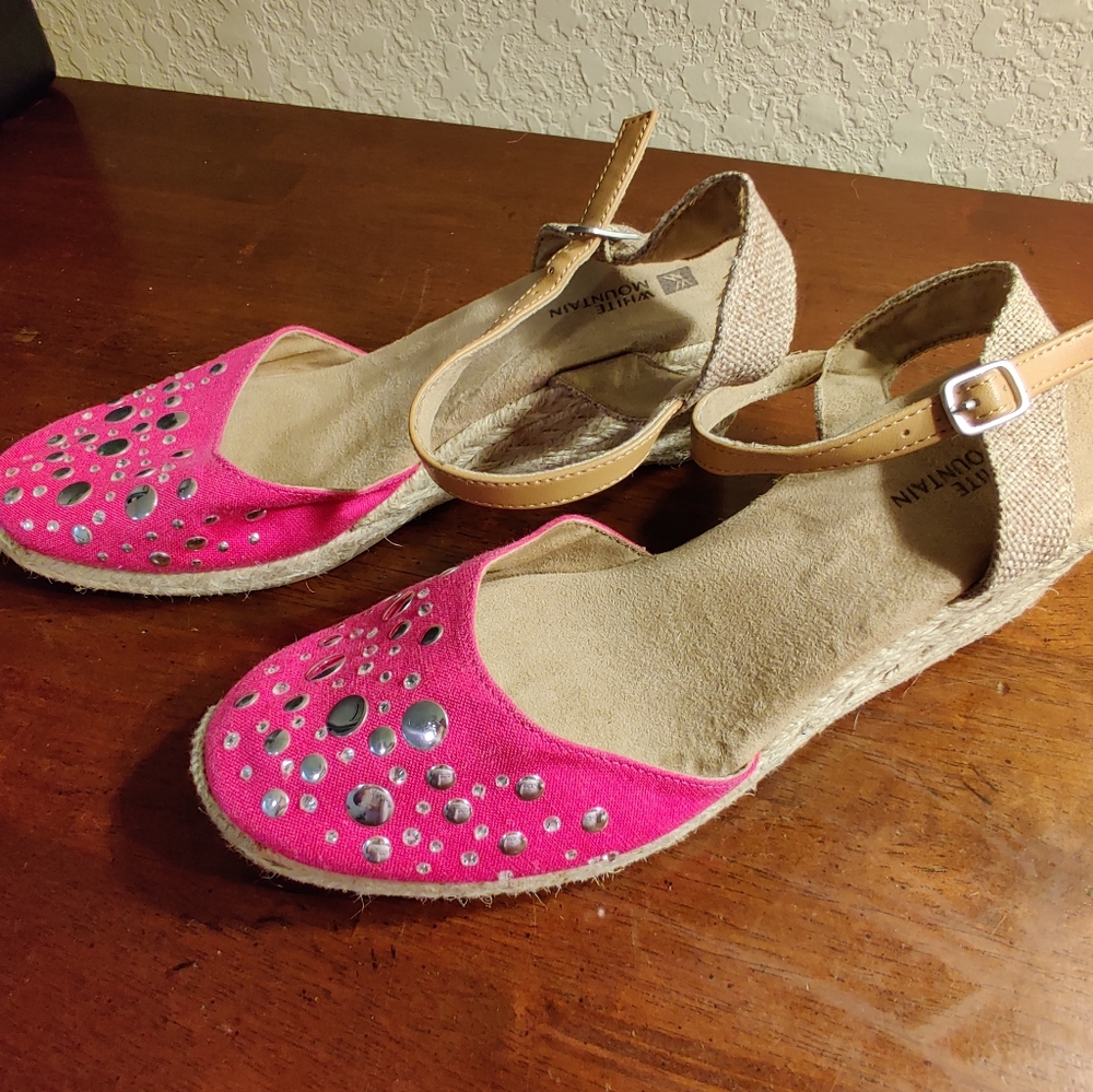 Pink, White Mountain, size 8